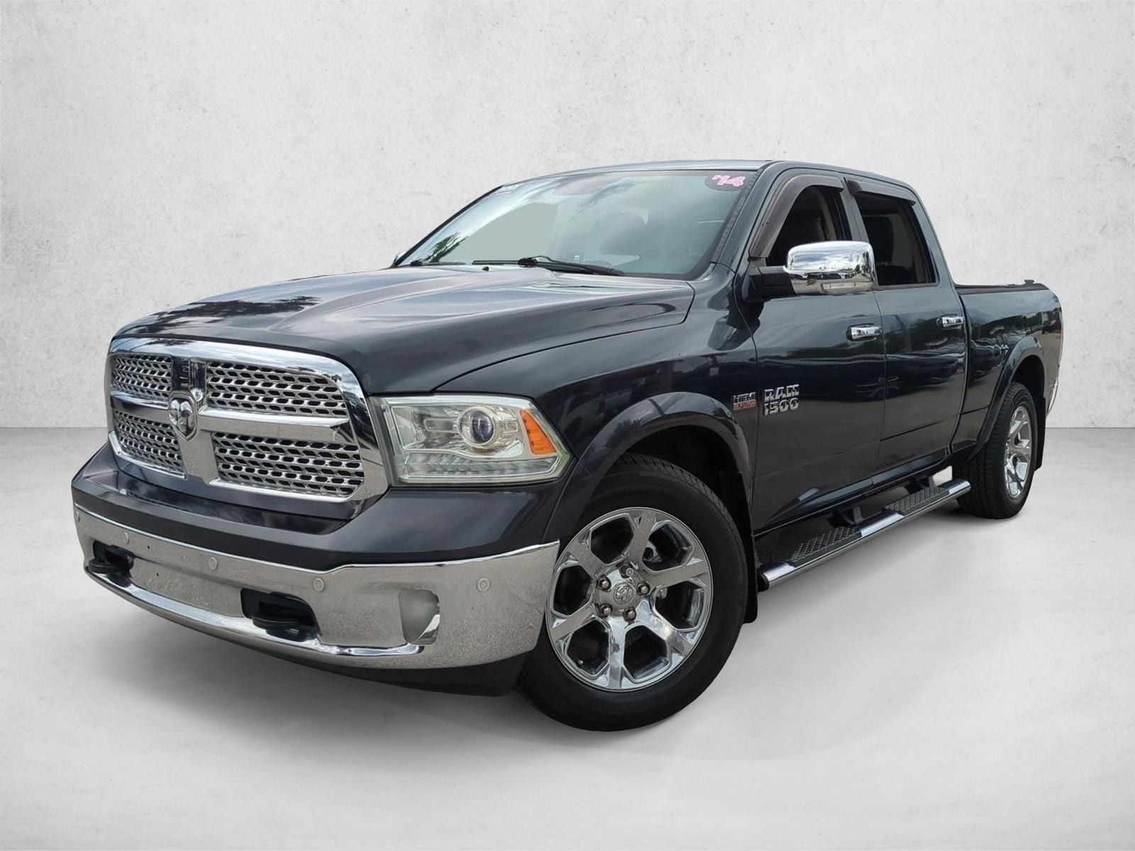 2014 RAM 1500 Laramie Crew Cab LWB's photo
