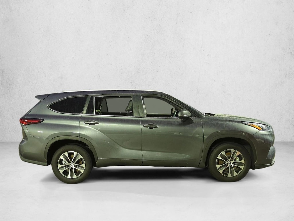 Certified 2024 Toyota Highlander XLE SUV