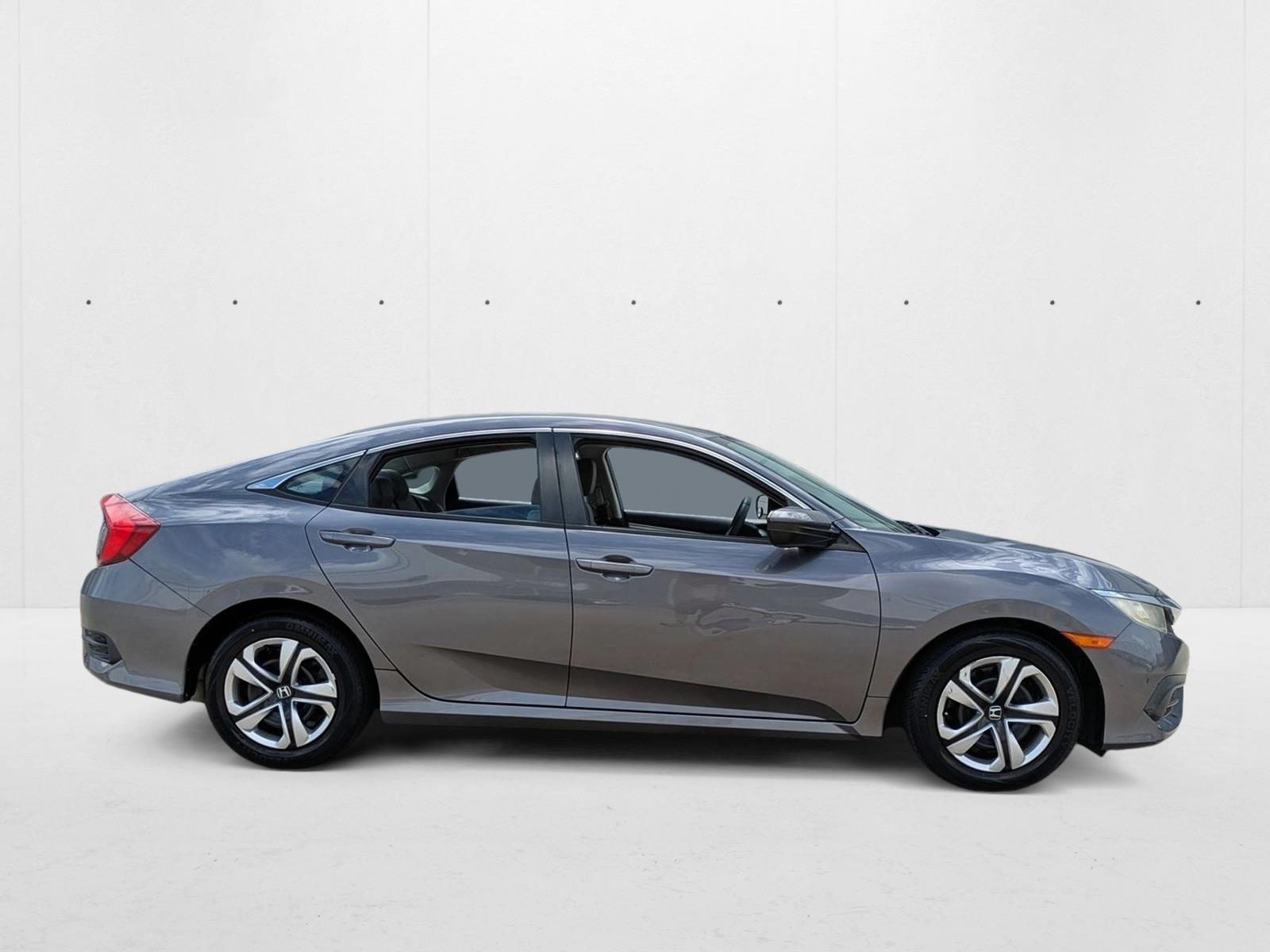 2017 Honda Civic LX photo 4