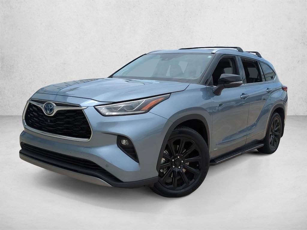 Used 2022 Toyota Highlander Hybrid Platinum SUV
