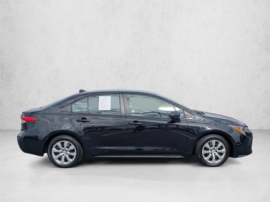 Used 2025 Toyota Corolla LE Sedan