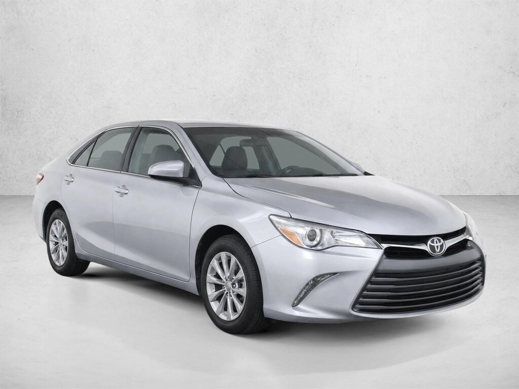 Used 2017 Toyota Camry LE Sedan