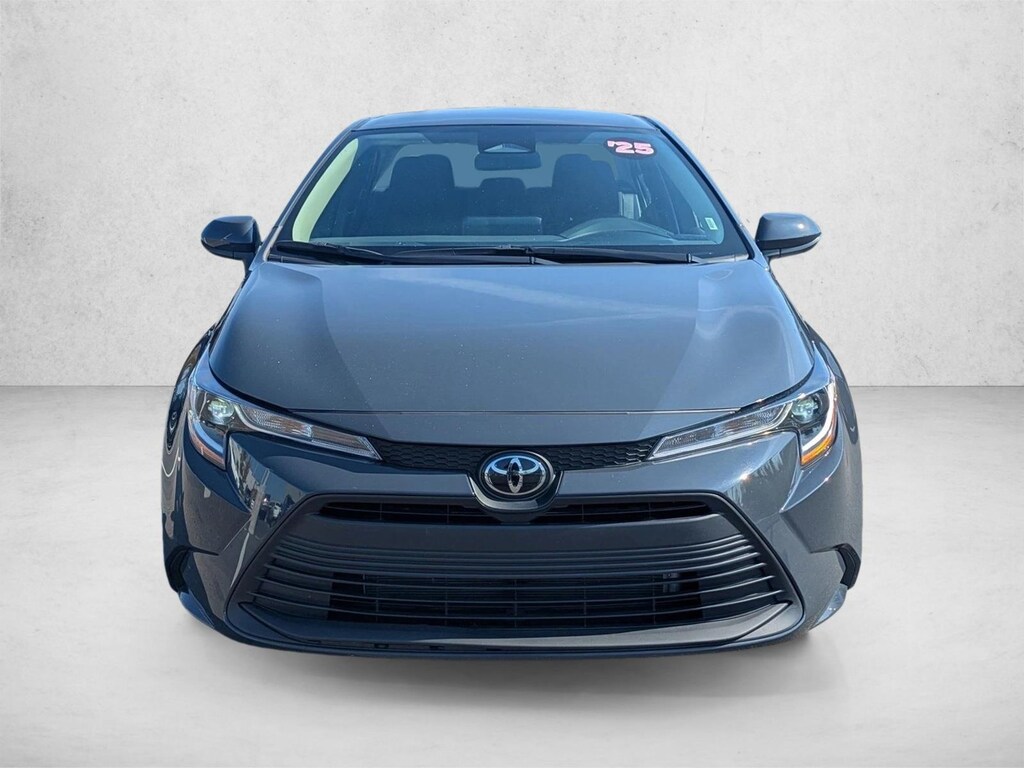 Used 2025 Toyota Corolla LE Sedan