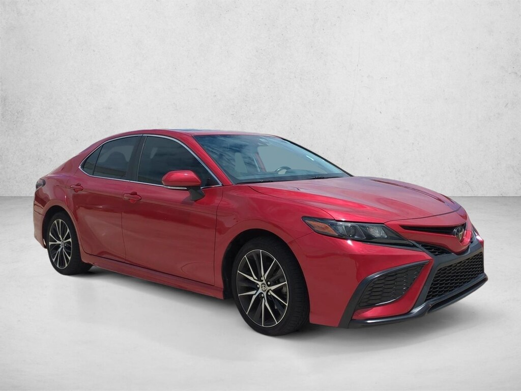 Used 2023 Toyota Camry SE Sedan