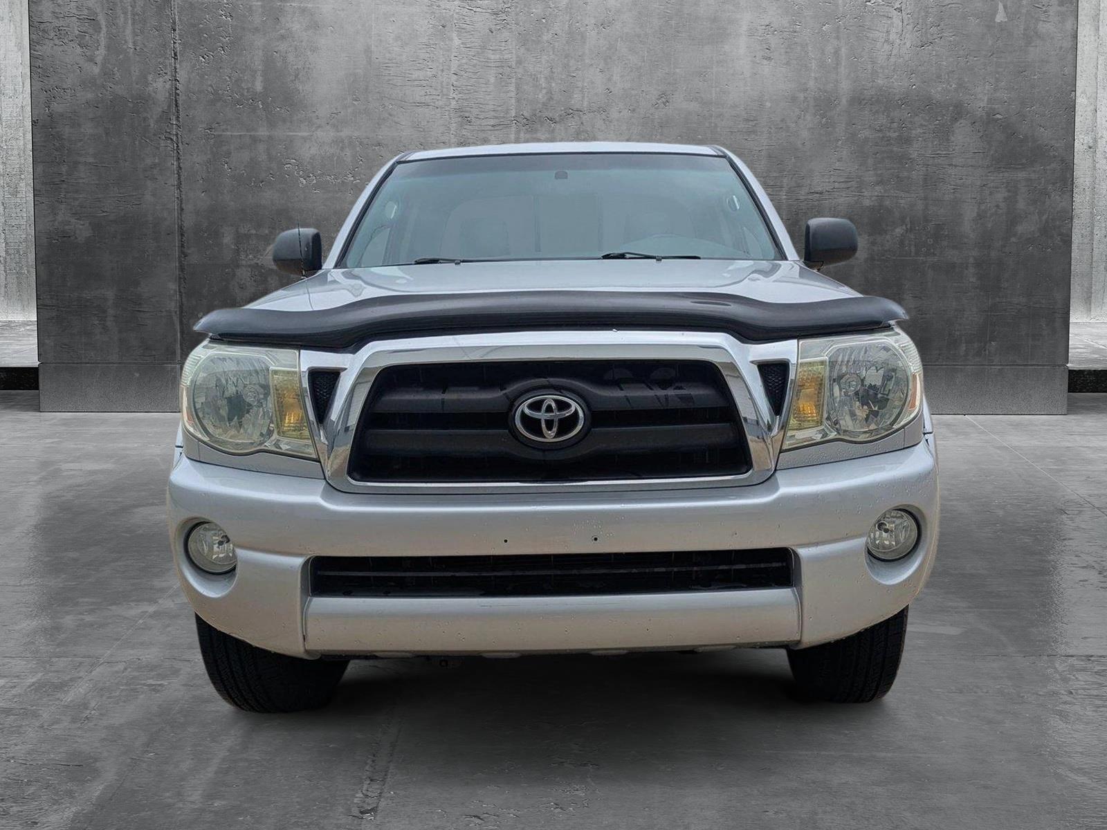 2005 Toyota Tacoma Access Cab V6 PreRunner photo 2