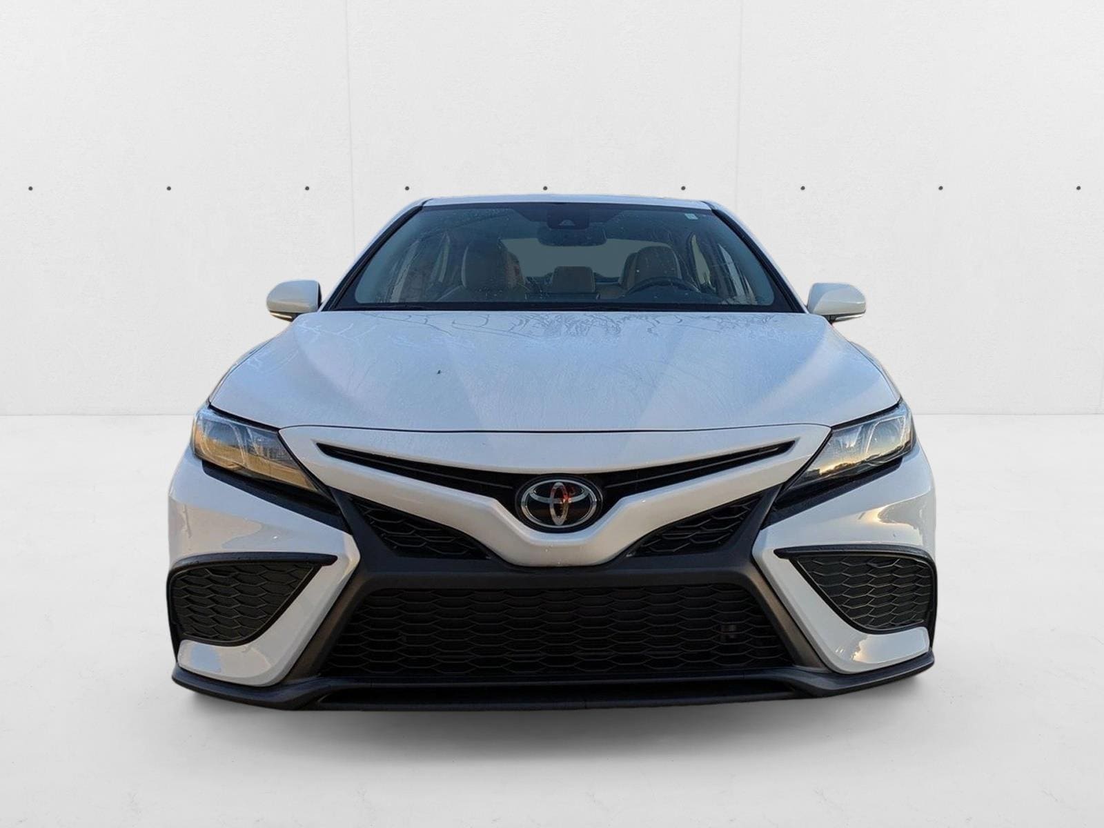 2024 Toyota Camry SE photo 2