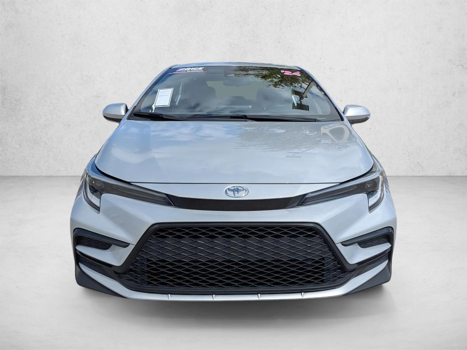 2024 Toyota Corolla SE photo 2