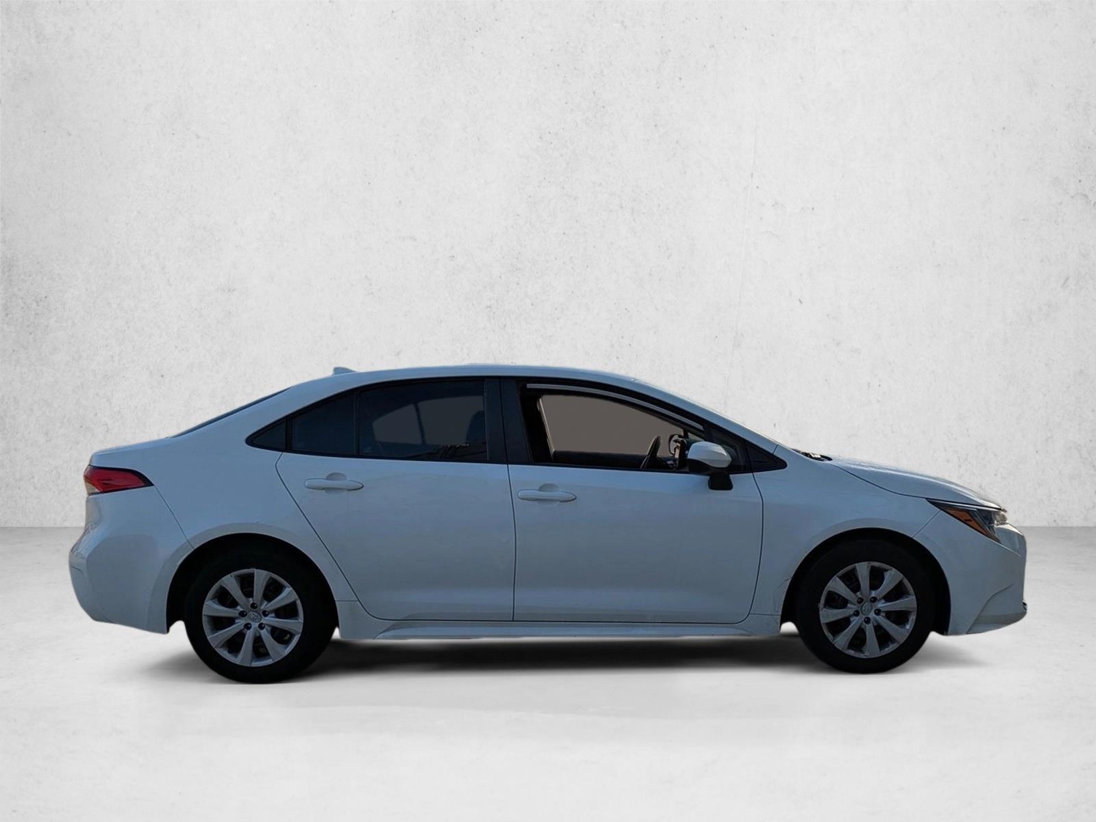 2023 Toyota Corolla LE photo 4