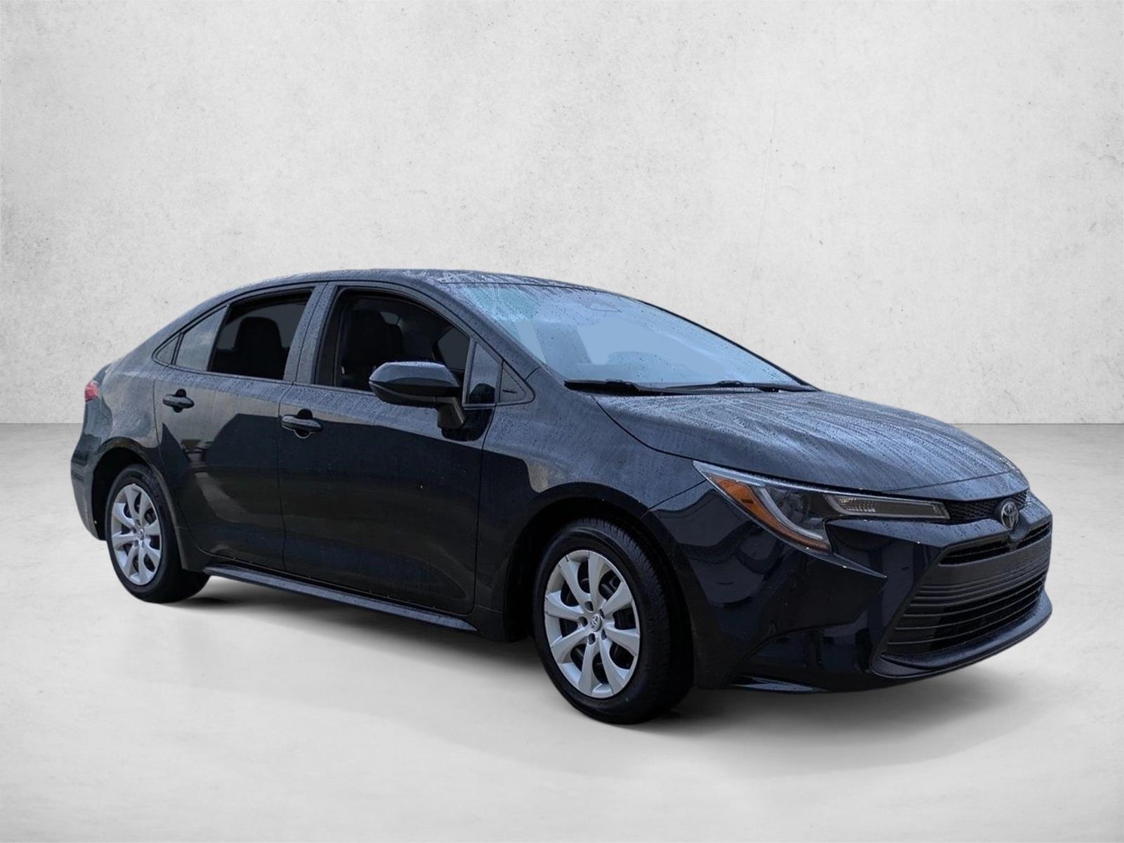 2024 Toyota Corolla LE photo 3