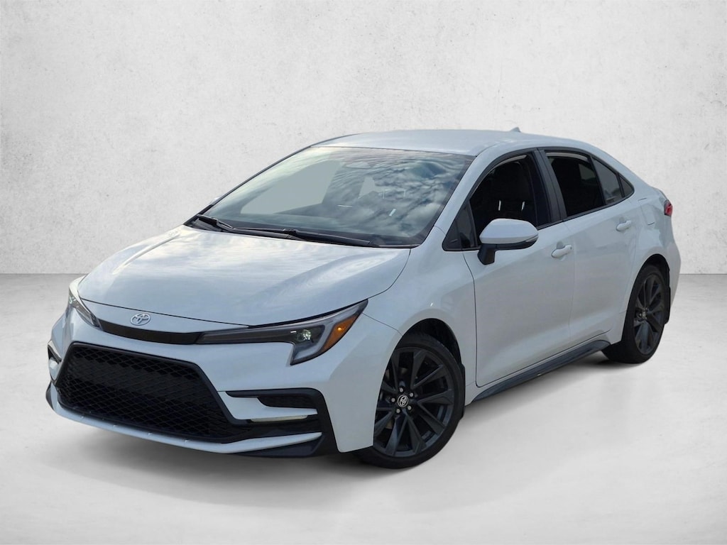 Used 2025 Toyota Corolla SE Sedan