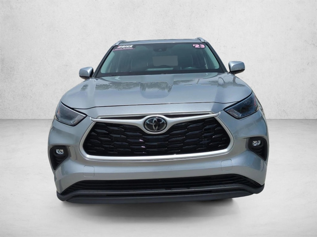 Used 2023 Toyota Highlander XLE SUV