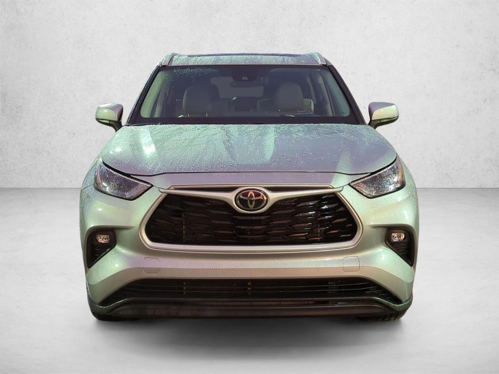 Used 2023 Toyota Highlander XLE SUV