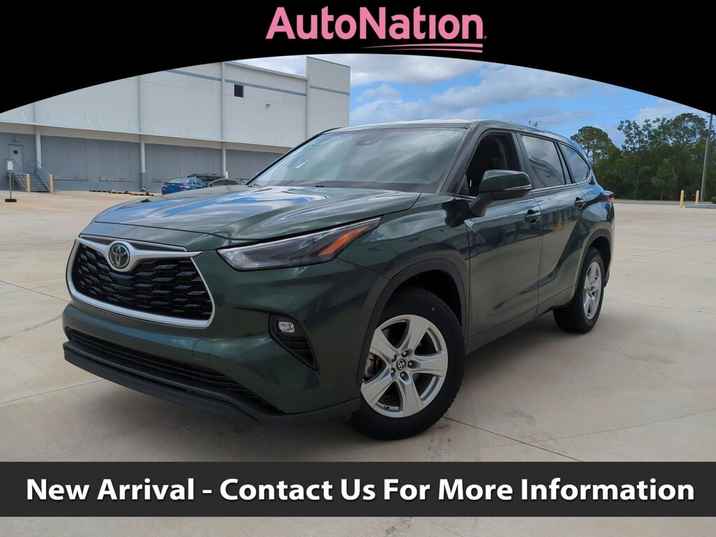 Used 2023 Toyota Highlander LE SUV