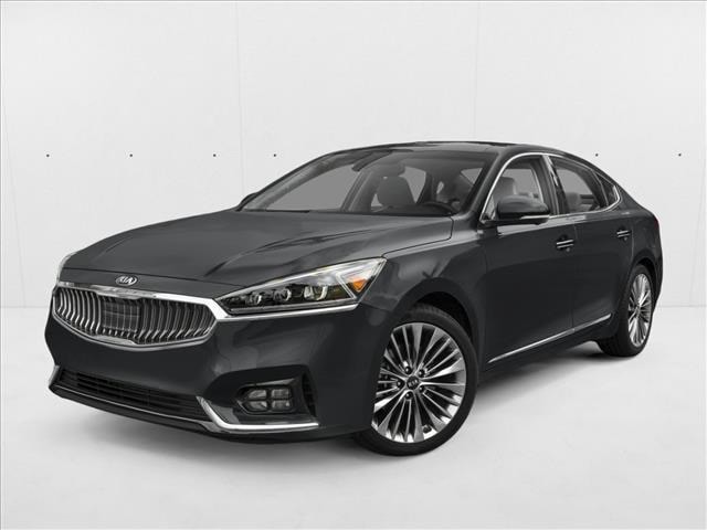 2017 Kia Cadenza Limited's photo