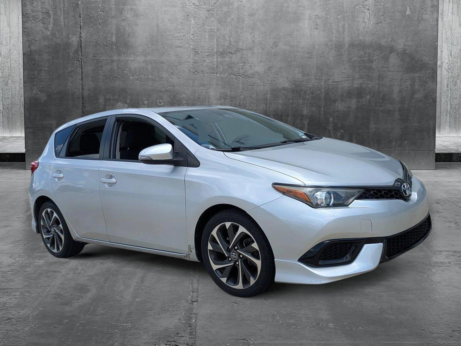 2017 Toyota Corolla iM Base photo 3