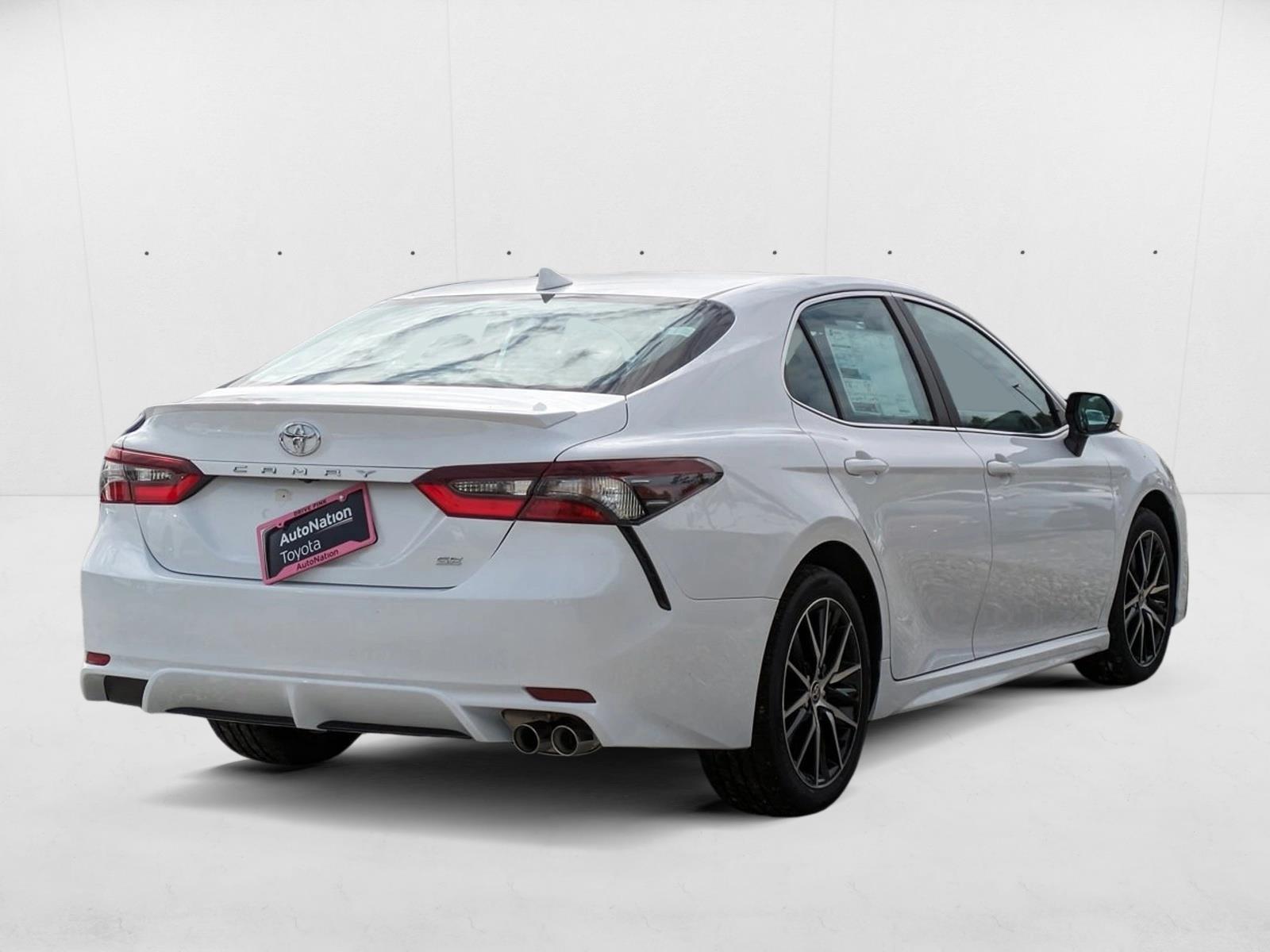 2024 Toyota Camry SE photo 2