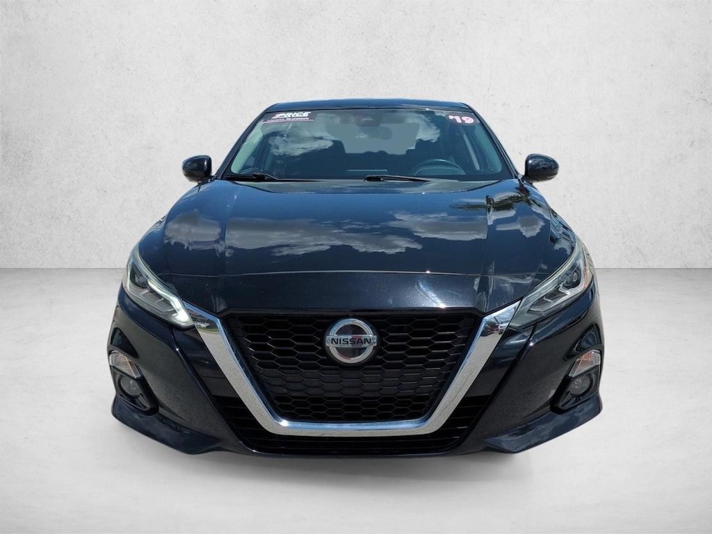 Used 2019 Nissan Altima 2.5 Platinum Sedan