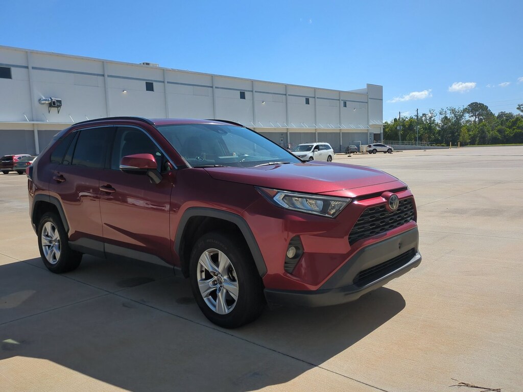 Used 2021 Toyota RAV4 XLE SUV