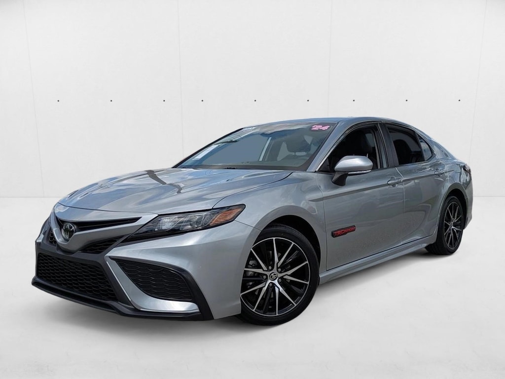 Used 2024 Toyota Camry SE Sedan
