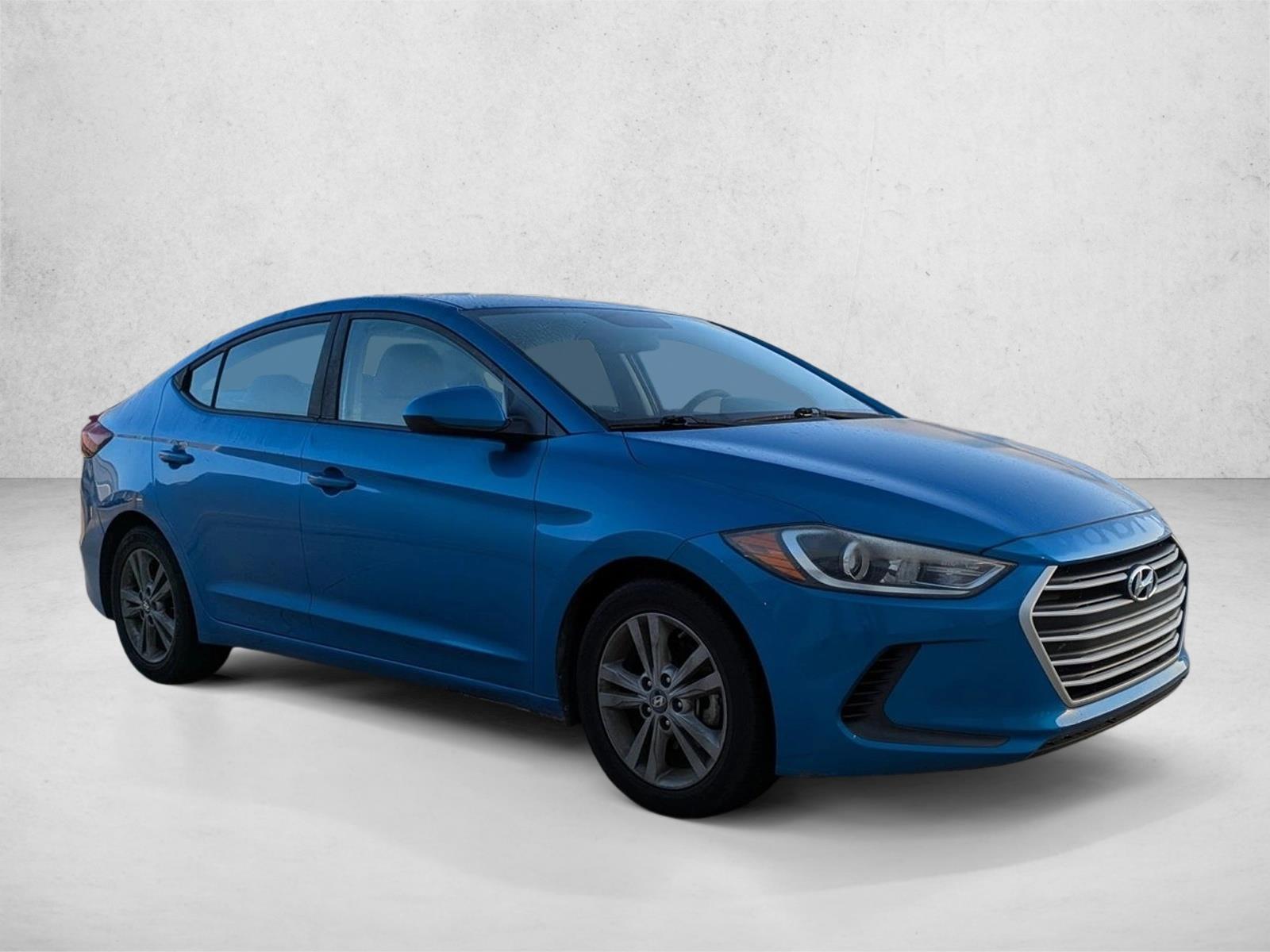 2018 Hyundai Elantra SEL photo 3