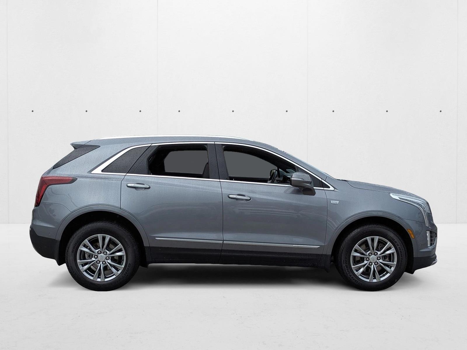 2021 Cadillac XT5 Premium Luxury photo 3