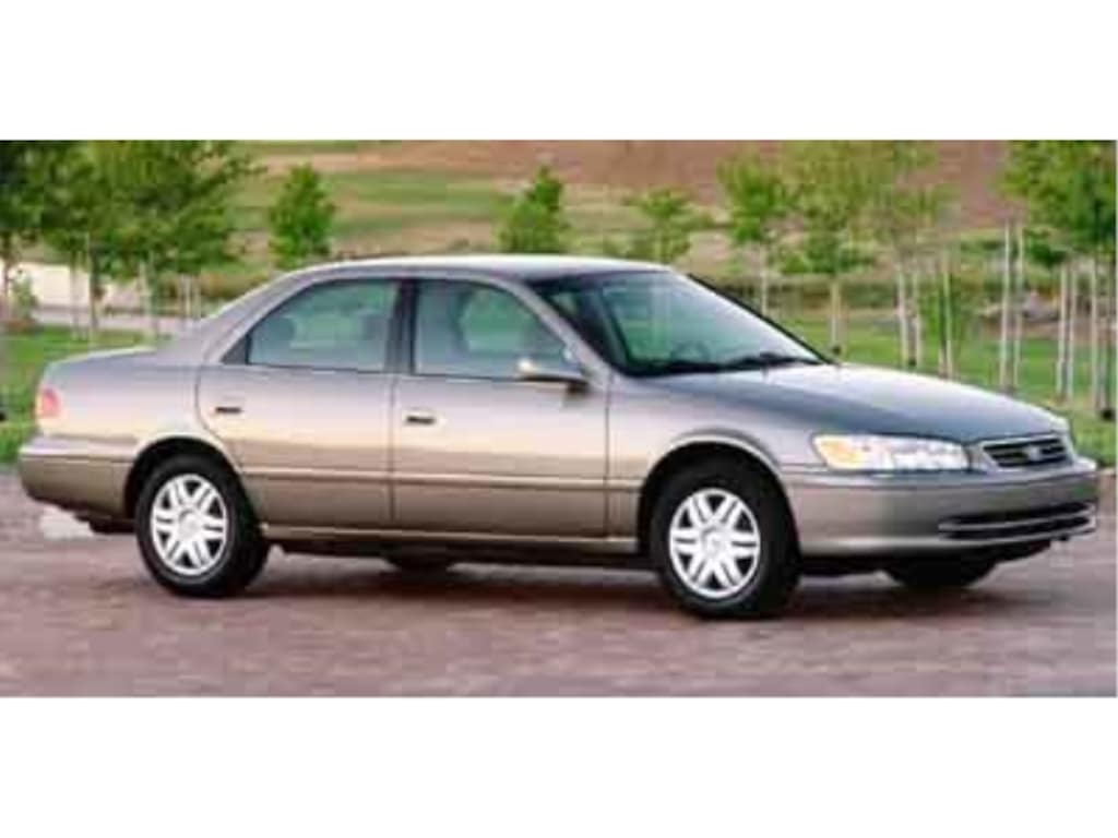 Used 2001 Toyota Camry LE Sedan