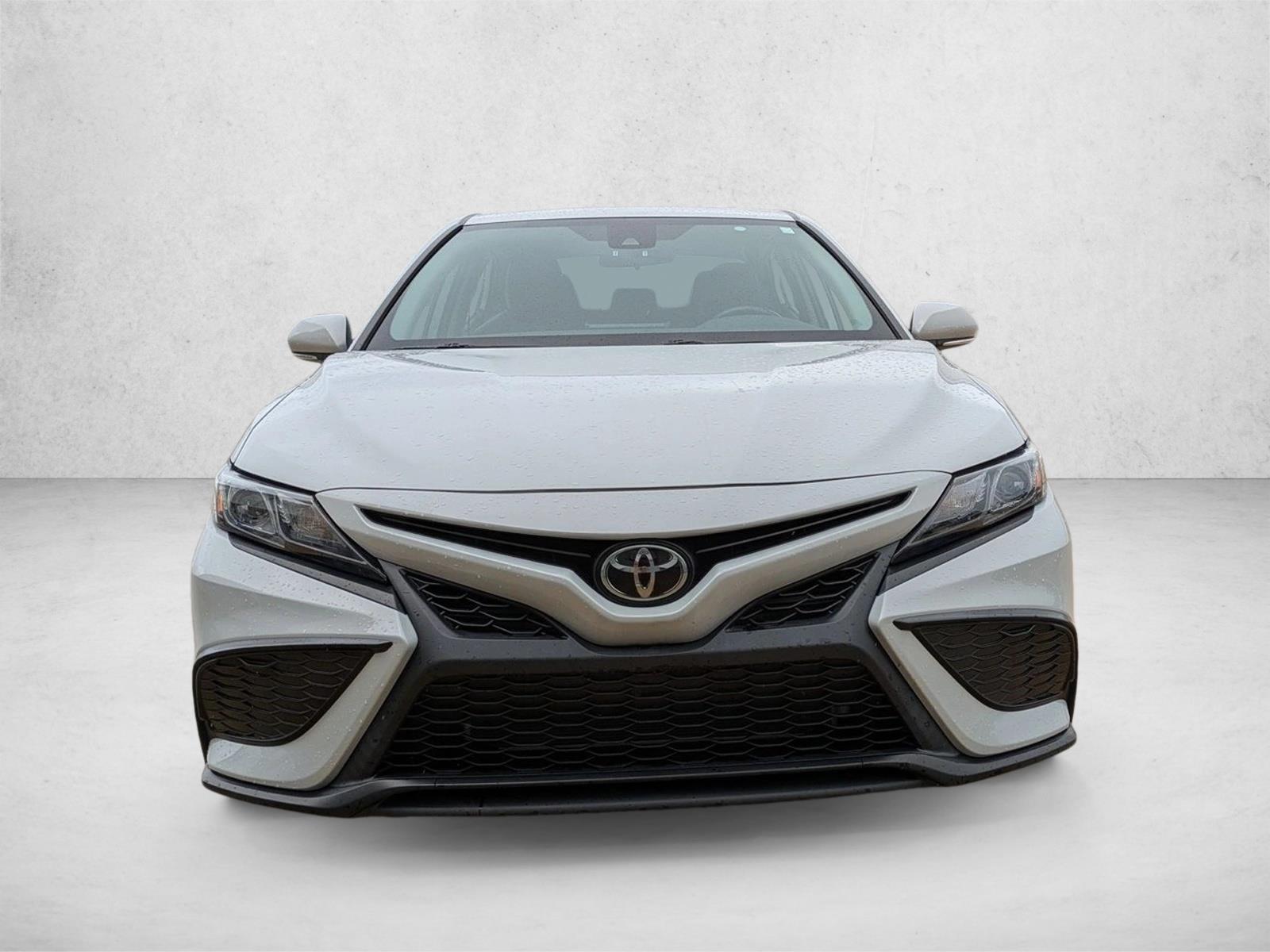 2024 Toyota Camry SE photo 2