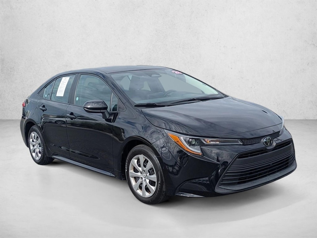 Used 2025 Toyota Corolla LE Sedan