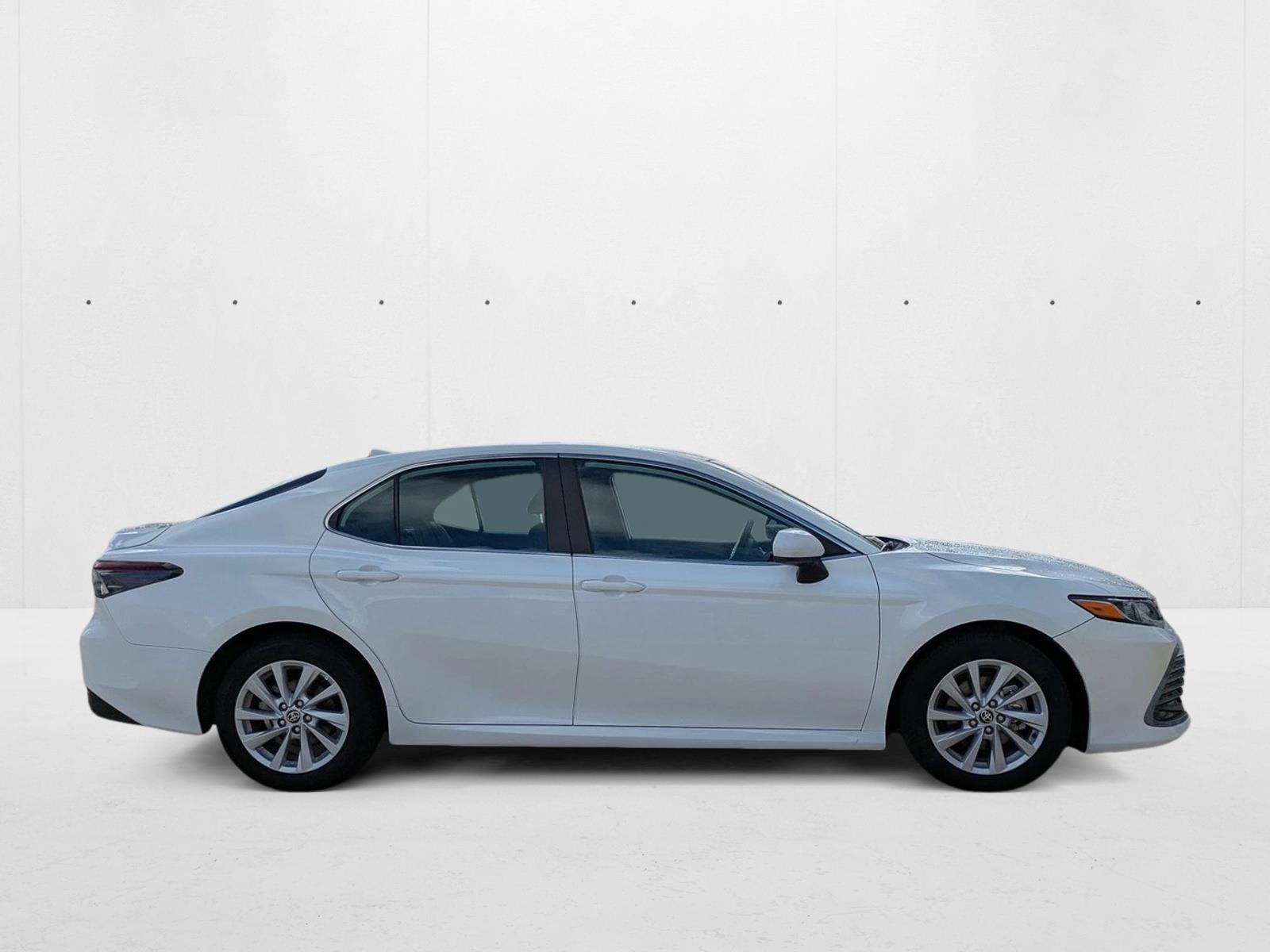 2024 Toyota Camry LE photo 4
