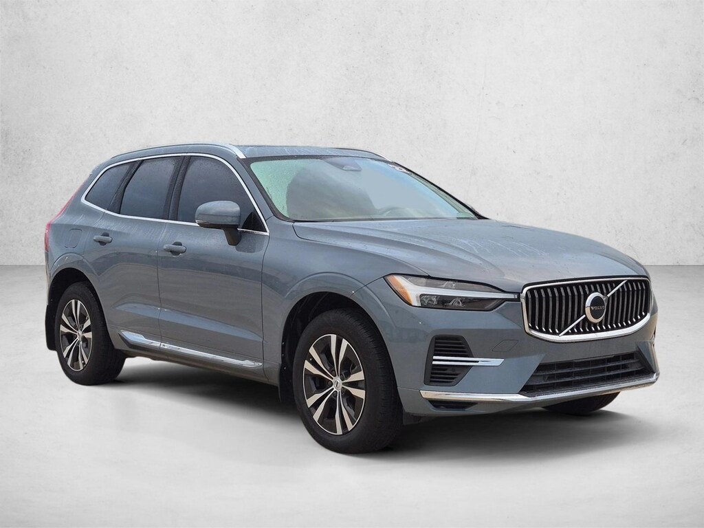 Used 2022 Volvo XC60 Recharge Plug-In Hybrid eAWD Inscription Expression SUV