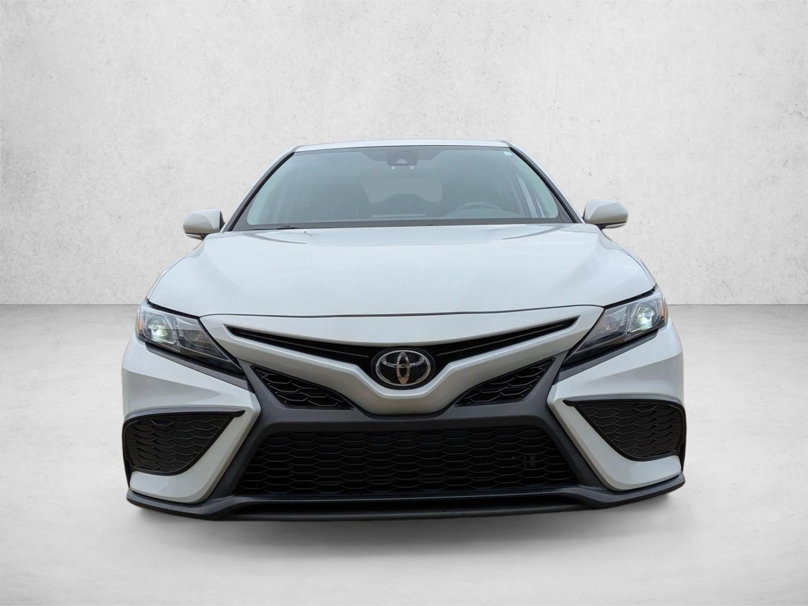 2024 Toyota Camry SE photo 2