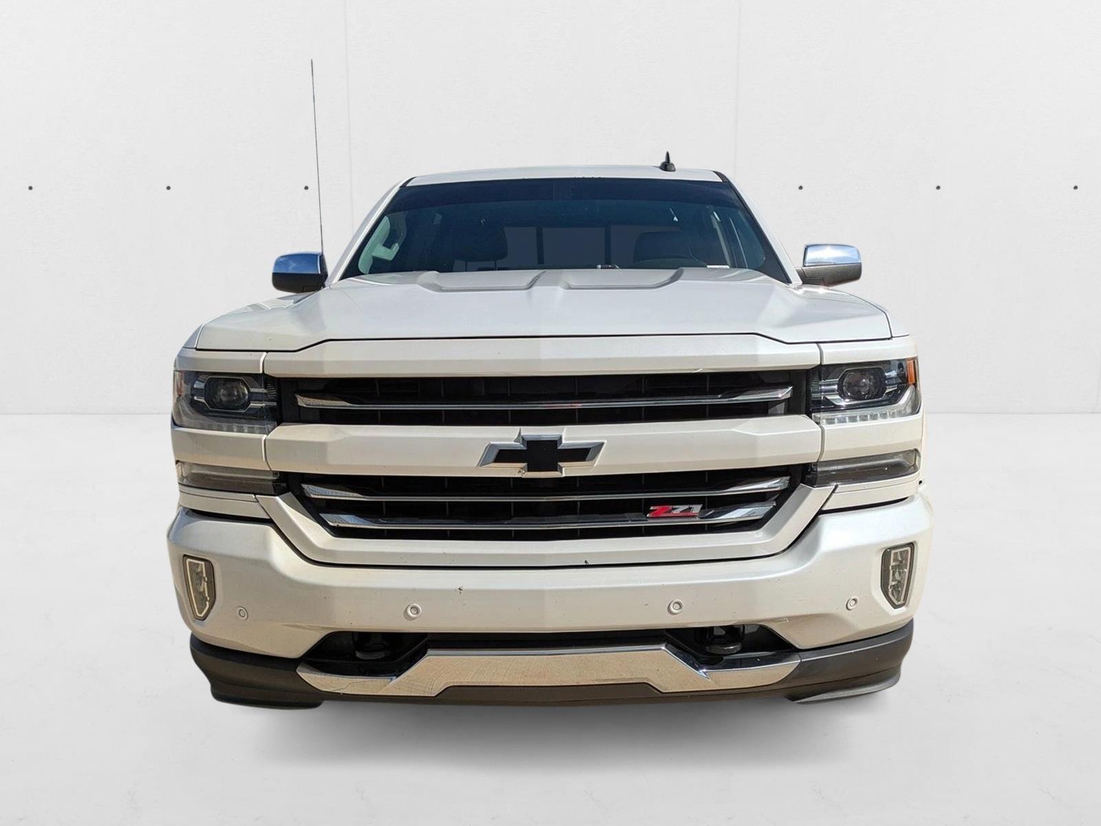 2018 Chevrolet Silverado 1500 LTZ Z71 photo 2