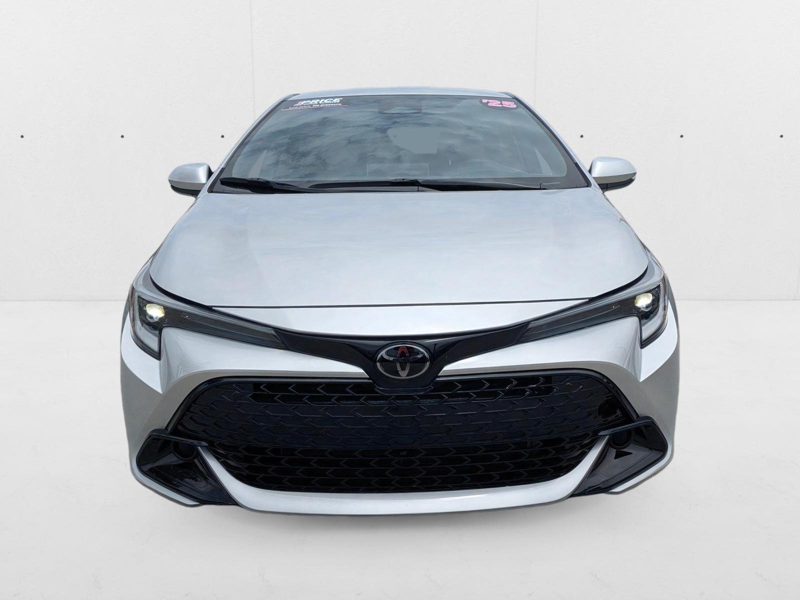 2025 Toyota Corolla SE photo 2