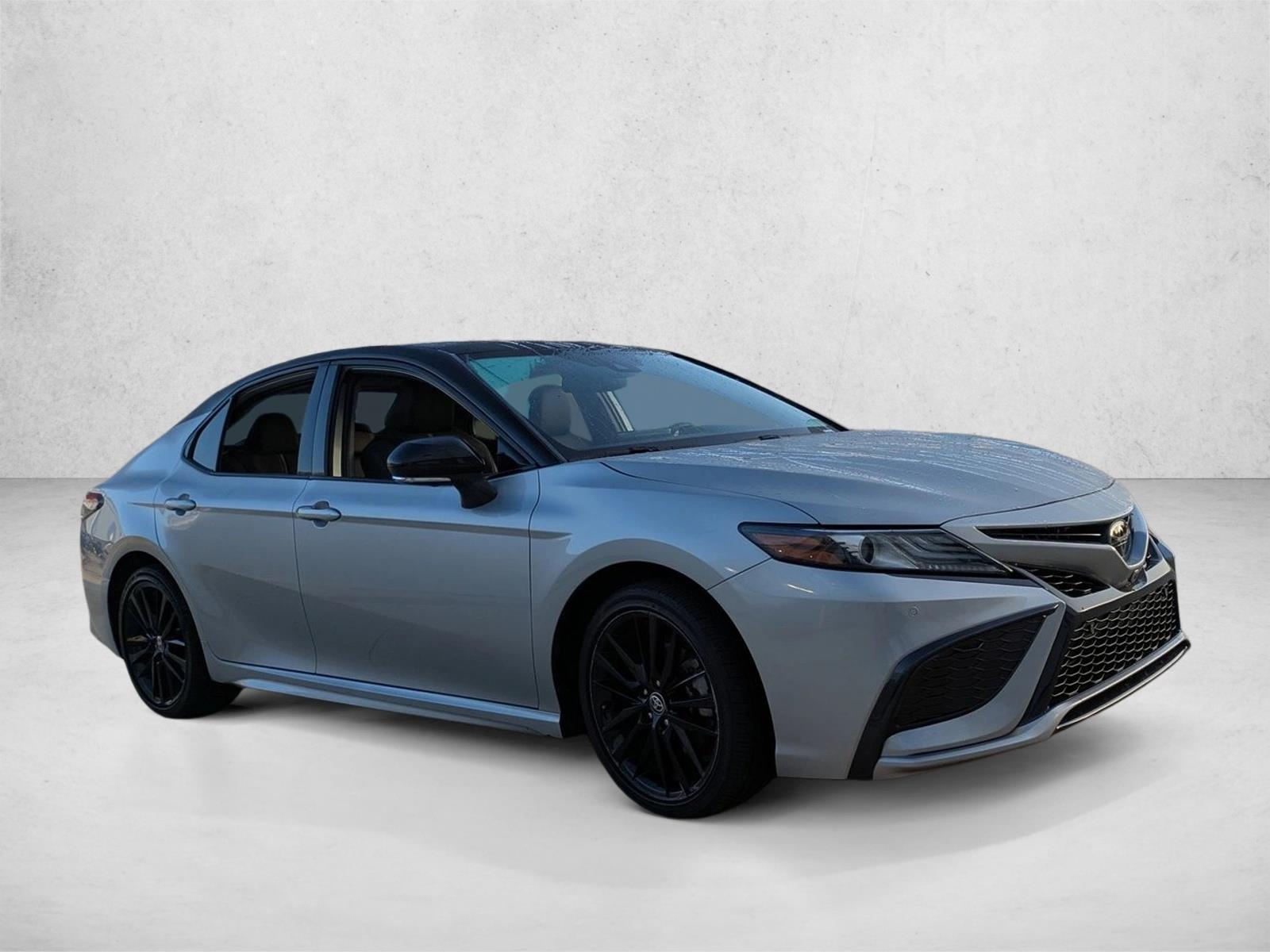 2022 Toyota Camry XSE photo 3