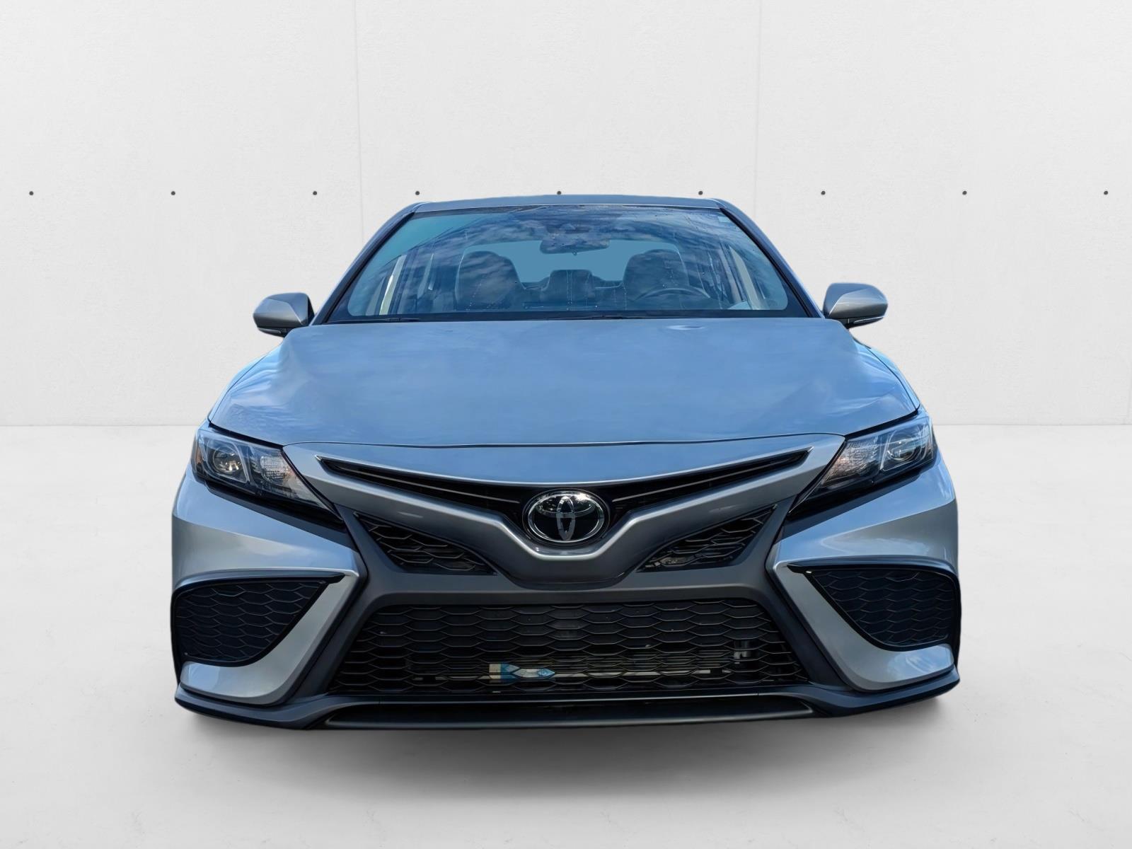 2024 Toyota Camry SE photo 2
