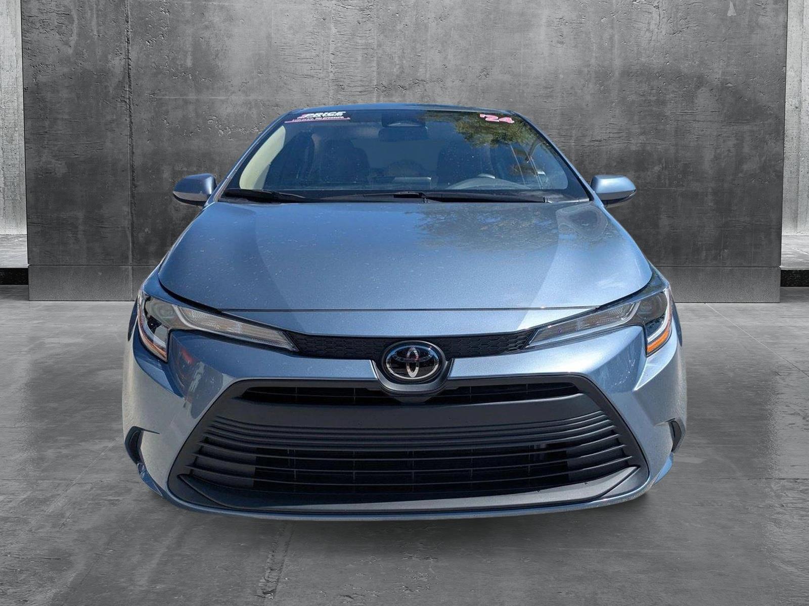 2024 Toyota Corolla LE photo 2