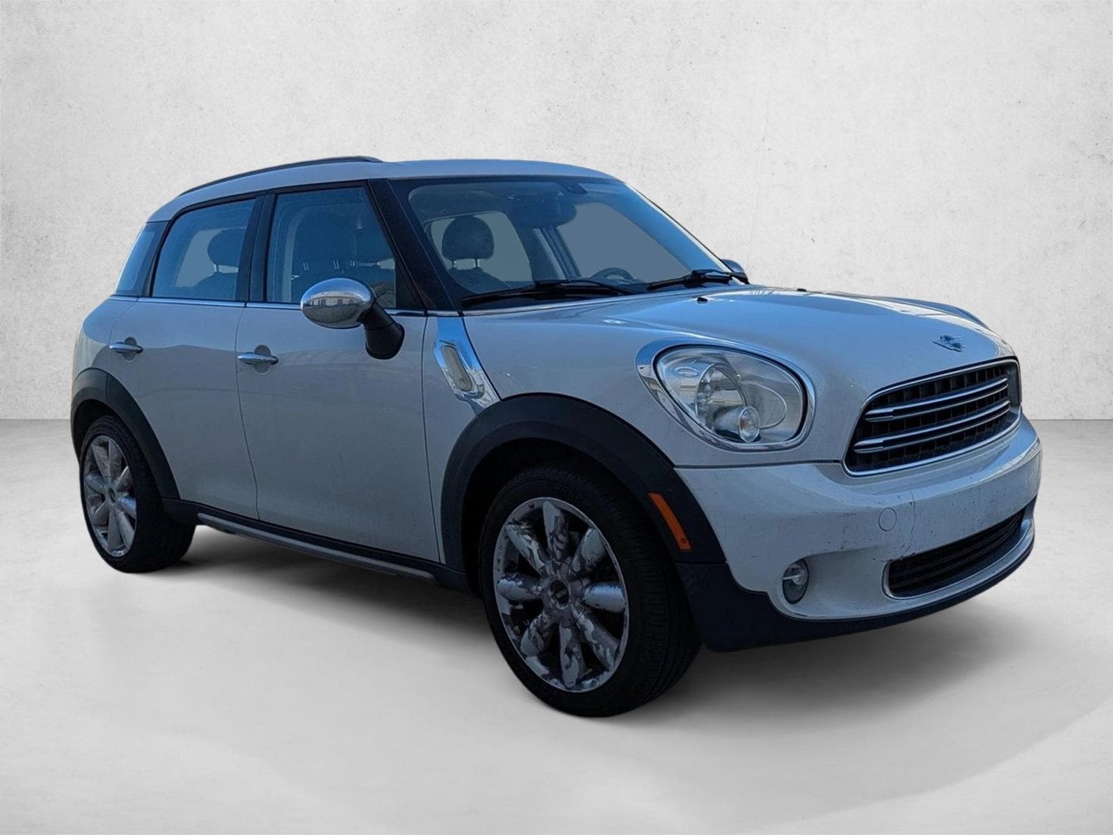 Used 2015 MINI Countryman Countryman with VIN WMWZB3C51FWR46573 for sale in Winter Park, FL