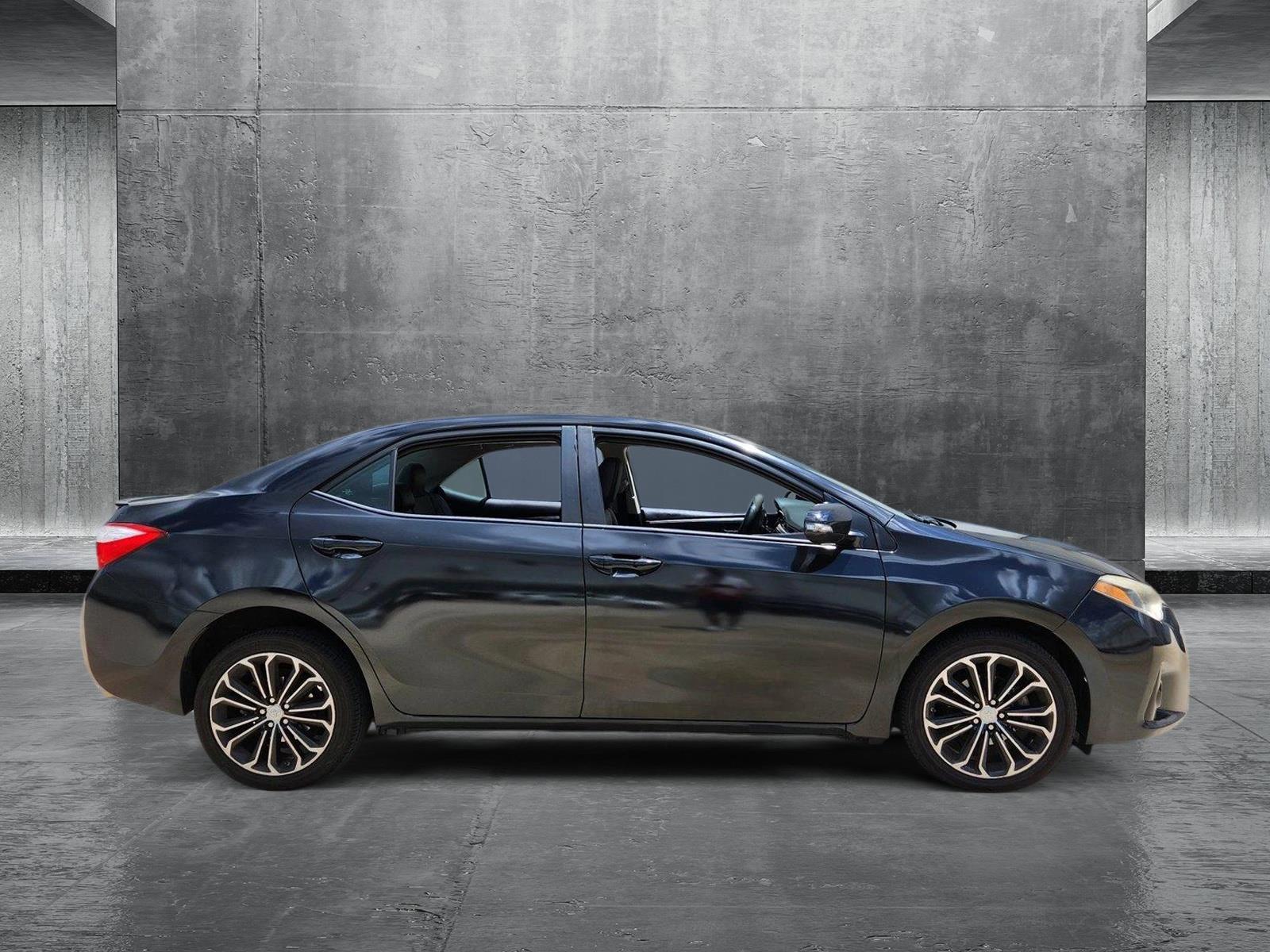 2014 Toyota Corolla Plus photo 4