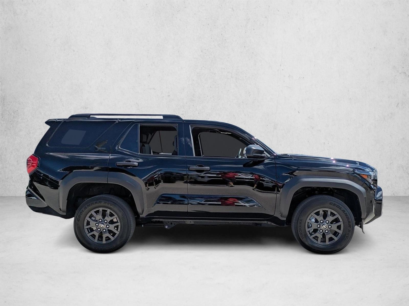 2025 Toyota 4Runner SR5 photo 4