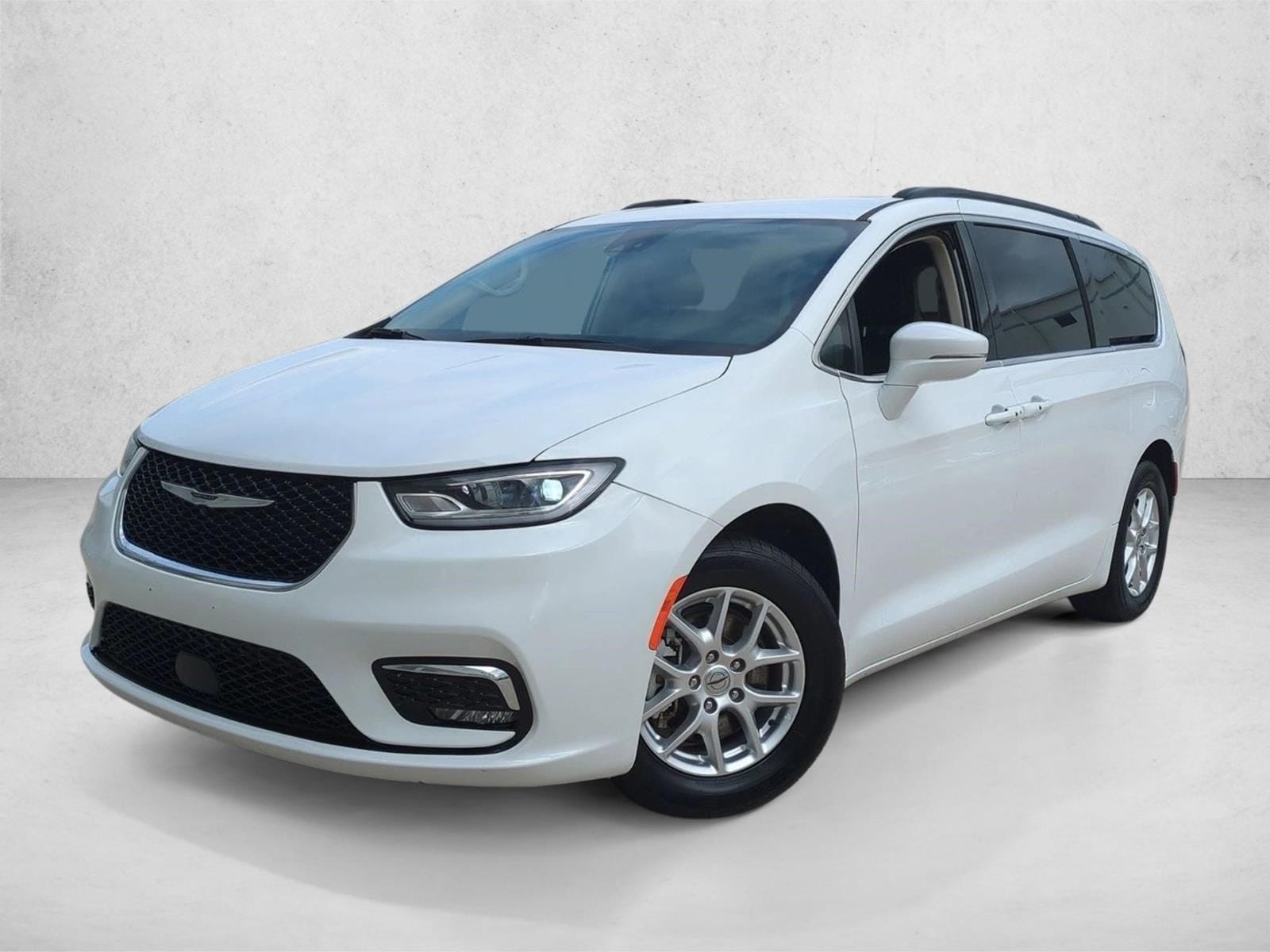 2022 Chrysler Pacifica Touring L's photo