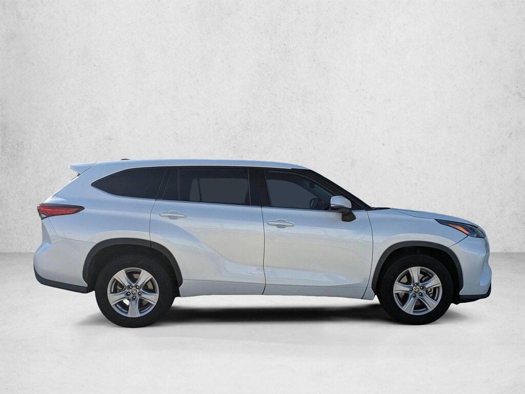 Certified 2022 Toyota Highlander L SUV