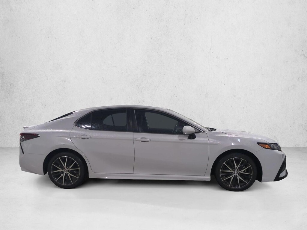 Used 2023 Toyota Camry SE Sedan