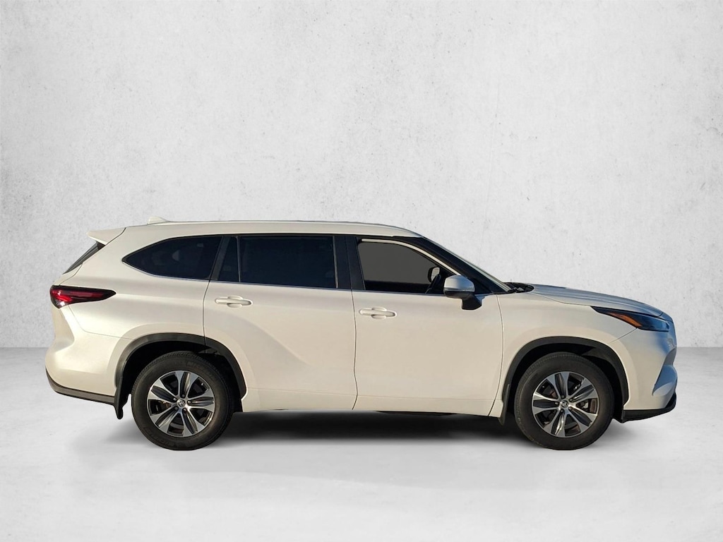 Certified 2024 Toyota Highlander XLE SUV