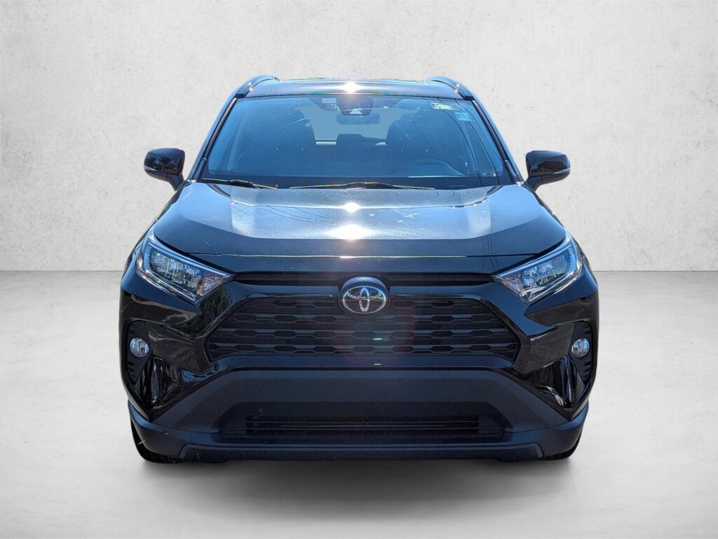 Used 2021 Toyota RAV4 XLE SUV