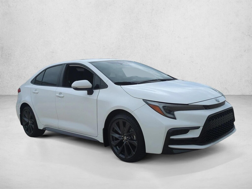 Used 2025 Toyota Corolla SE Sedan