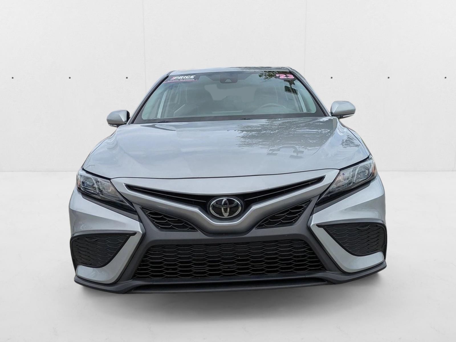 2023 Toyota Camry SE photo 2