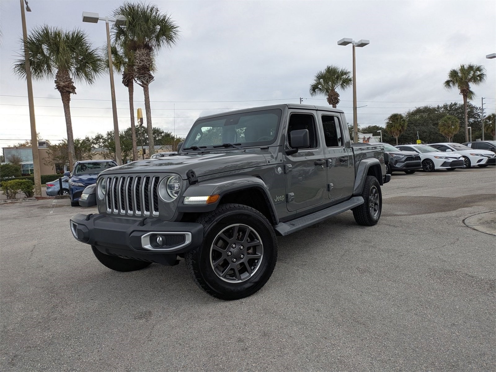 2020 Jeep Gladiator Overland's photo