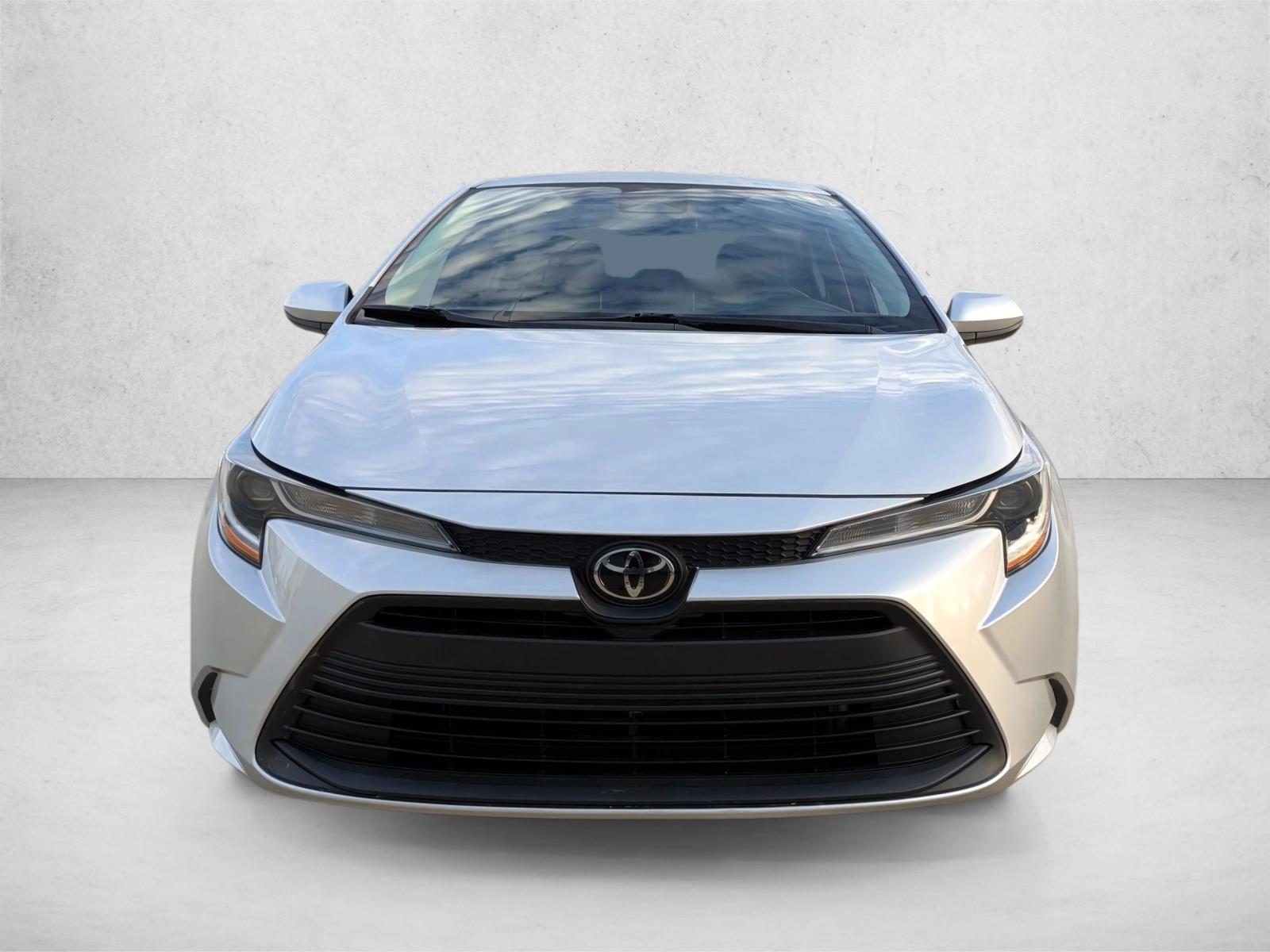 2023 Toyota Corolla LE photo 2