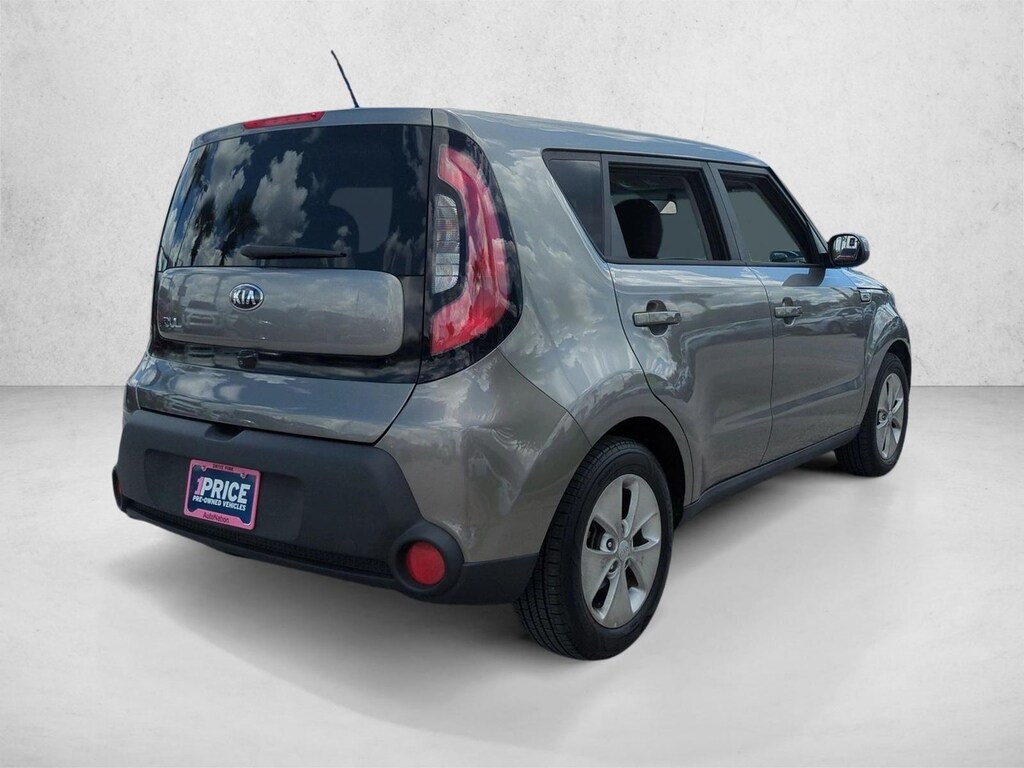 Used 2016 Kia Soul Base FWD Hatchback