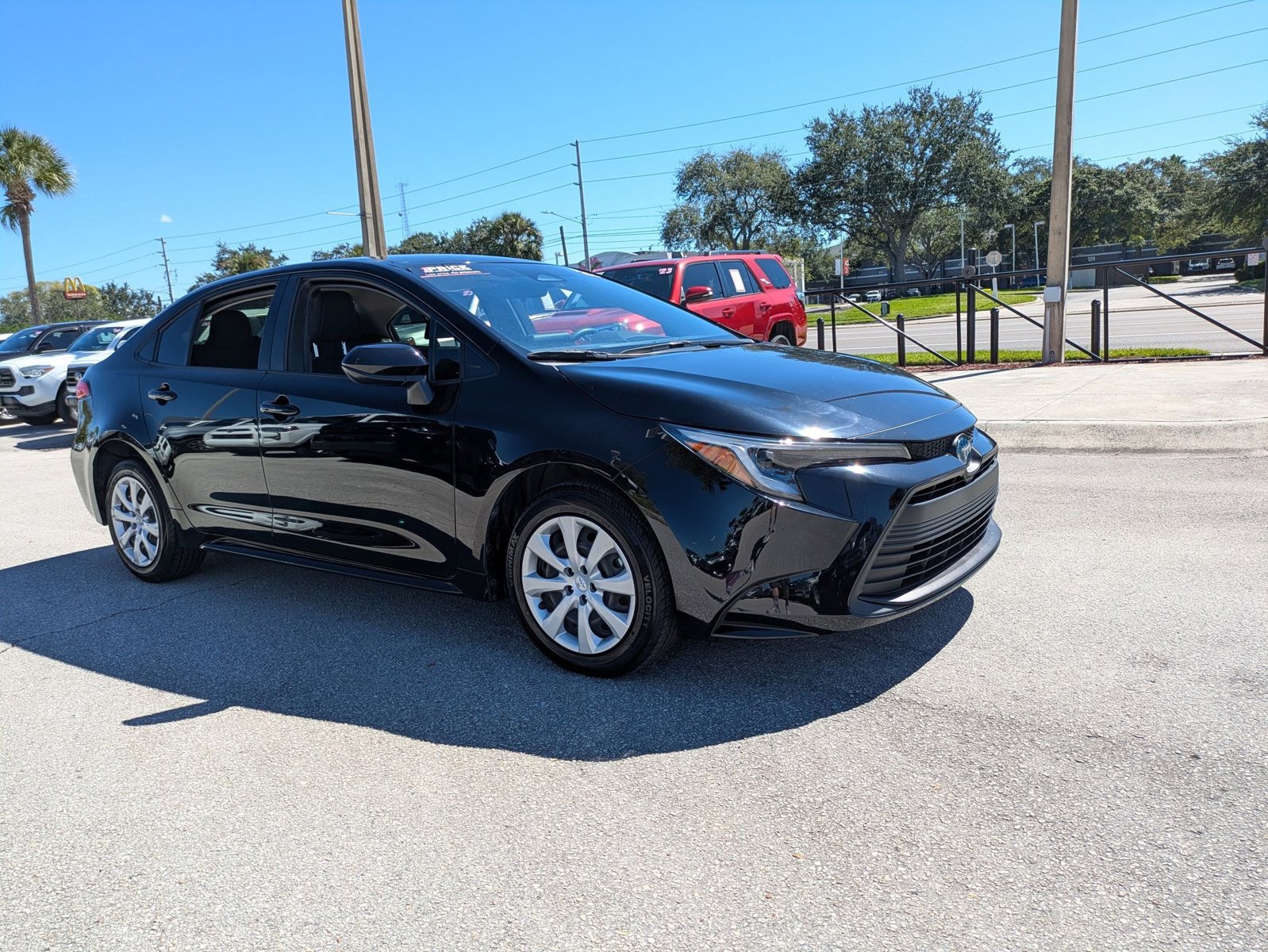2023 Toyota Corolla Hybrid LE photo 3